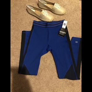 NWT GAP blue leggings in XS
